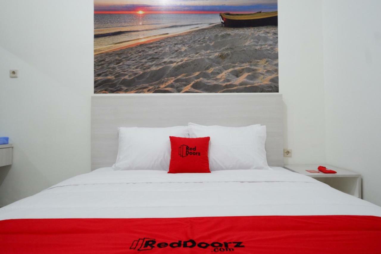 Reddoorz Near Mataram University Exterior photo