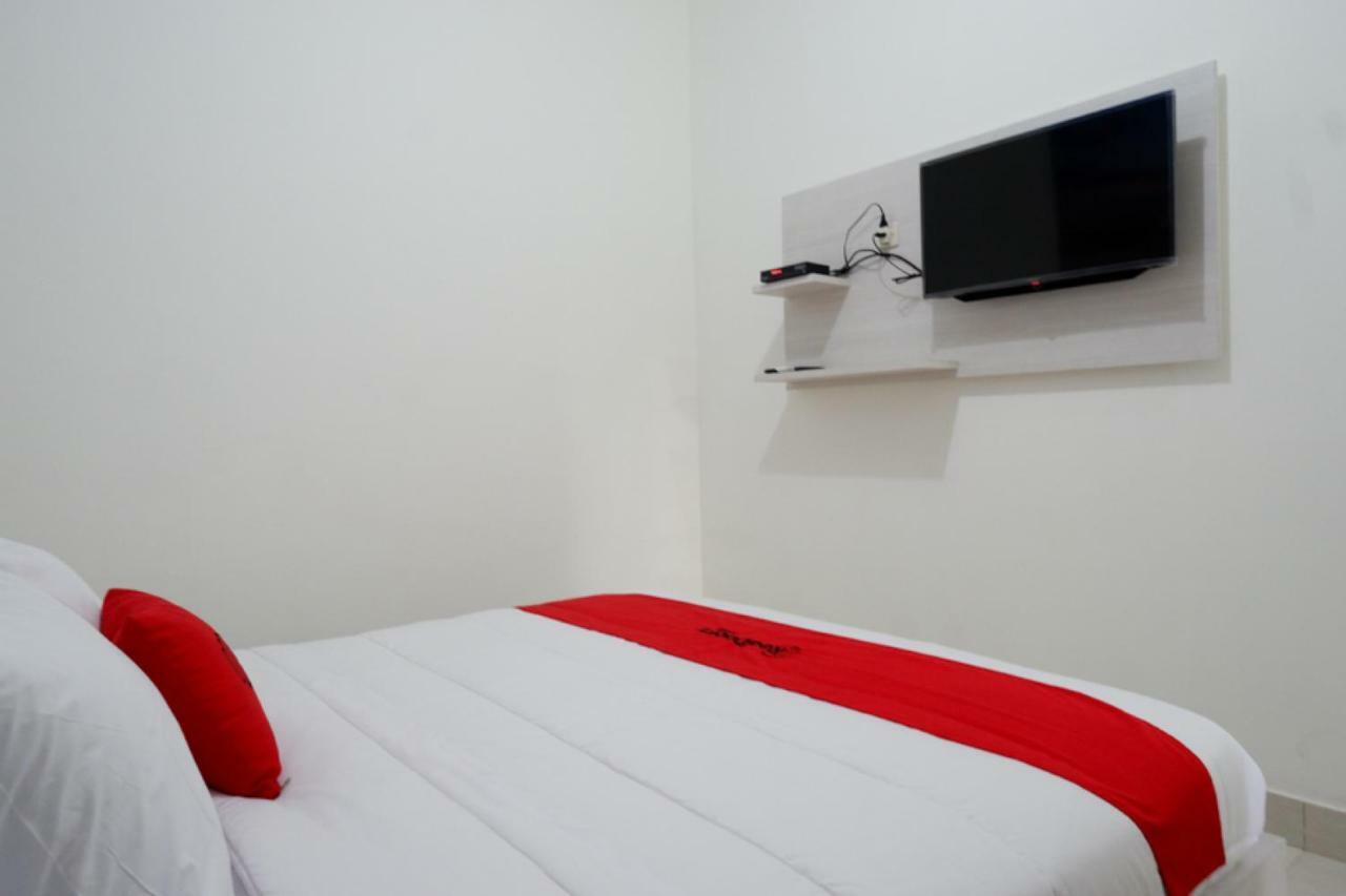 Reddoorz Near Mataram University Exterior photo